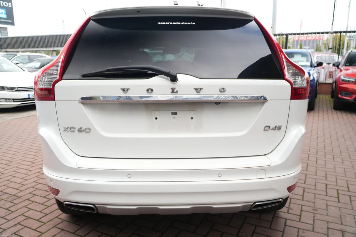 2017 VOLVO XC60 D4 - Image 5