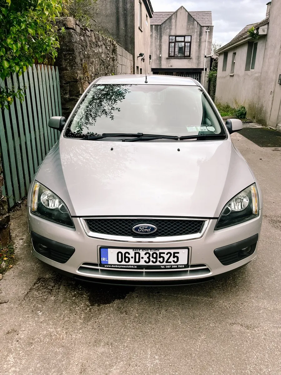 Ford Focus Zetec 1.4P - Image 1