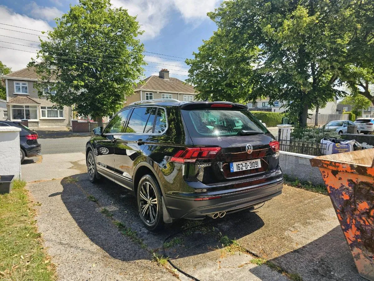 2016 (162-D) VW Tiguan 2.0 TDI 4Motion – High Spec - Image 5