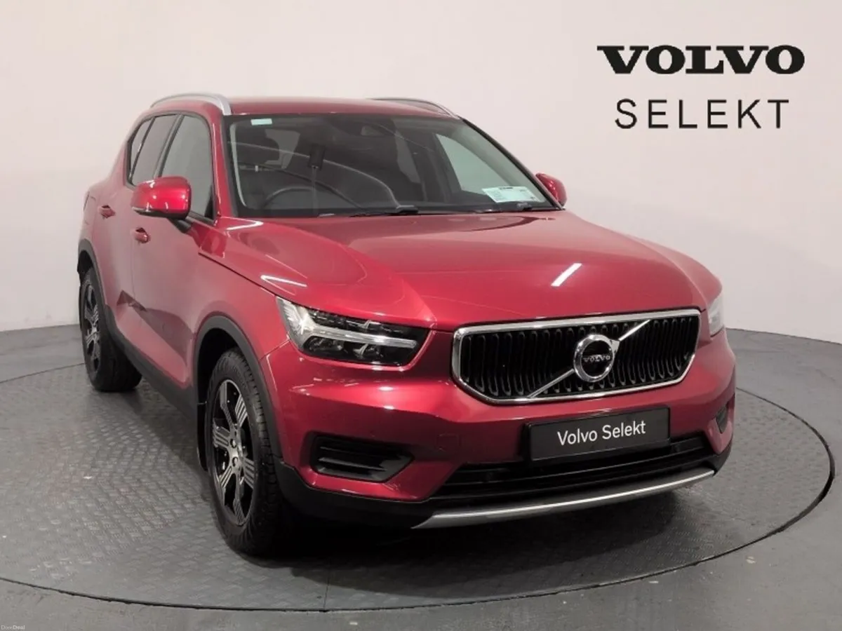 Volvo XC40 T2 Momentum - Image 1