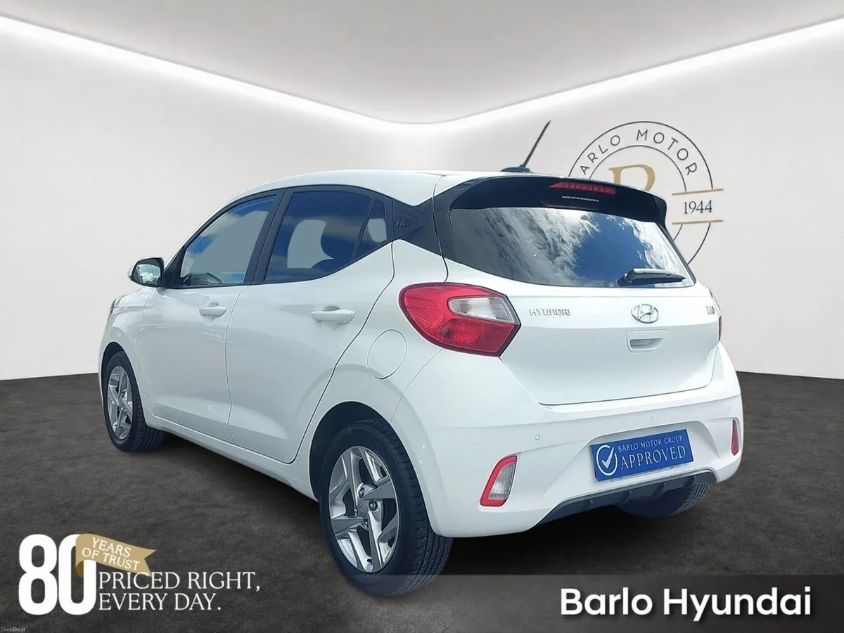 Hyundai i10 Deluxe Automatic 1.0i - Image 6