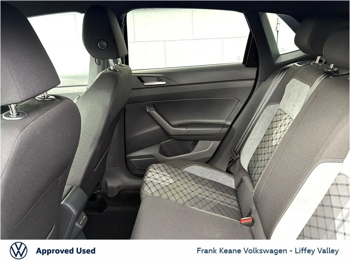 Volkswagen Polo *NEARLY NEW* R-LINE 75 1.0TSI 95BH - Image 6