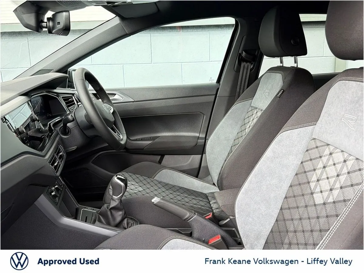 Volkswagen Polo *NEARLY NEW* R-LINE 75 1.0TSI 95BH - Image 4