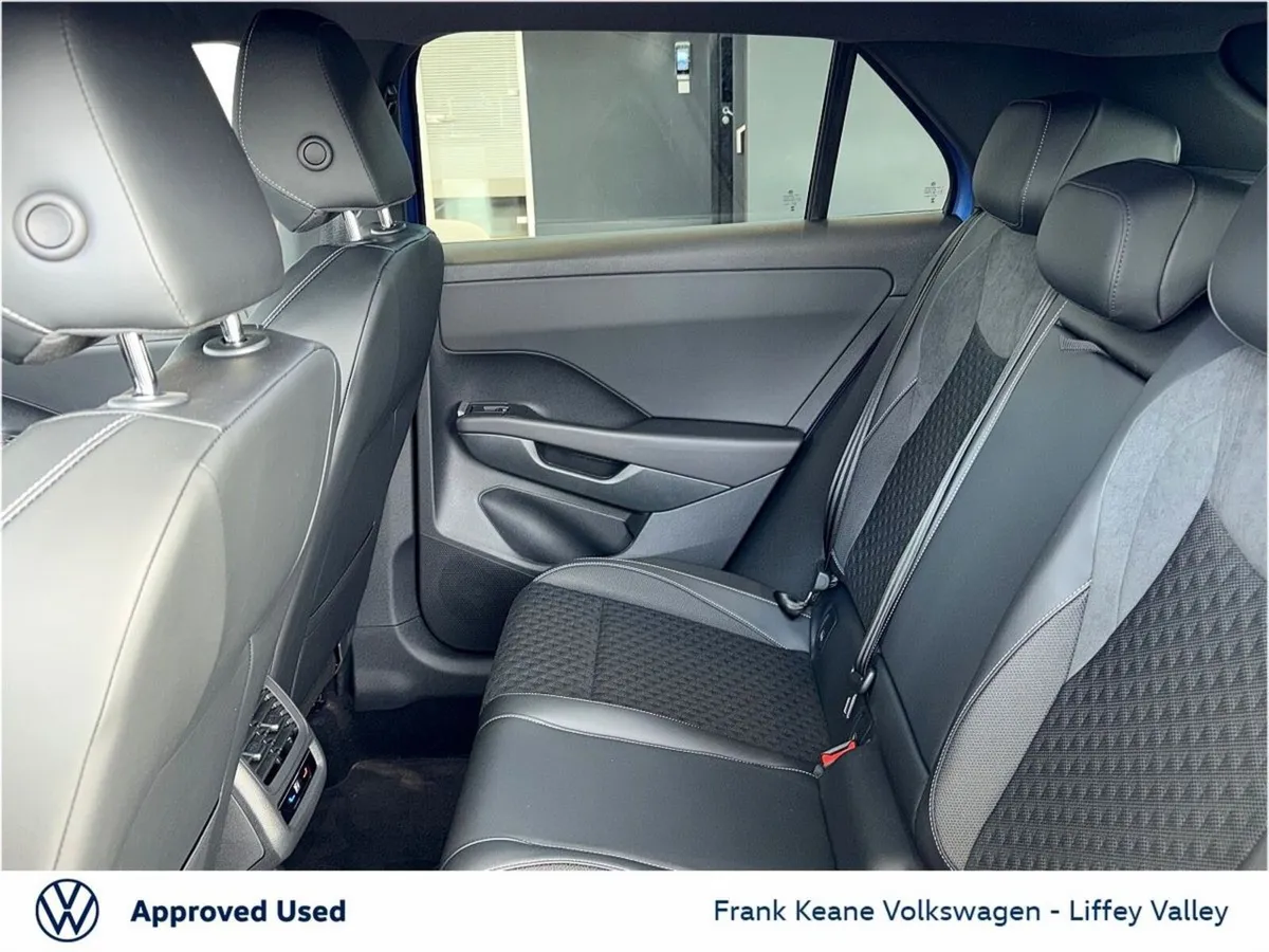 Volkswagen T-Roc *NEARLY NEW* R-LINE AUTO 1.5TSI 1 - Image 6