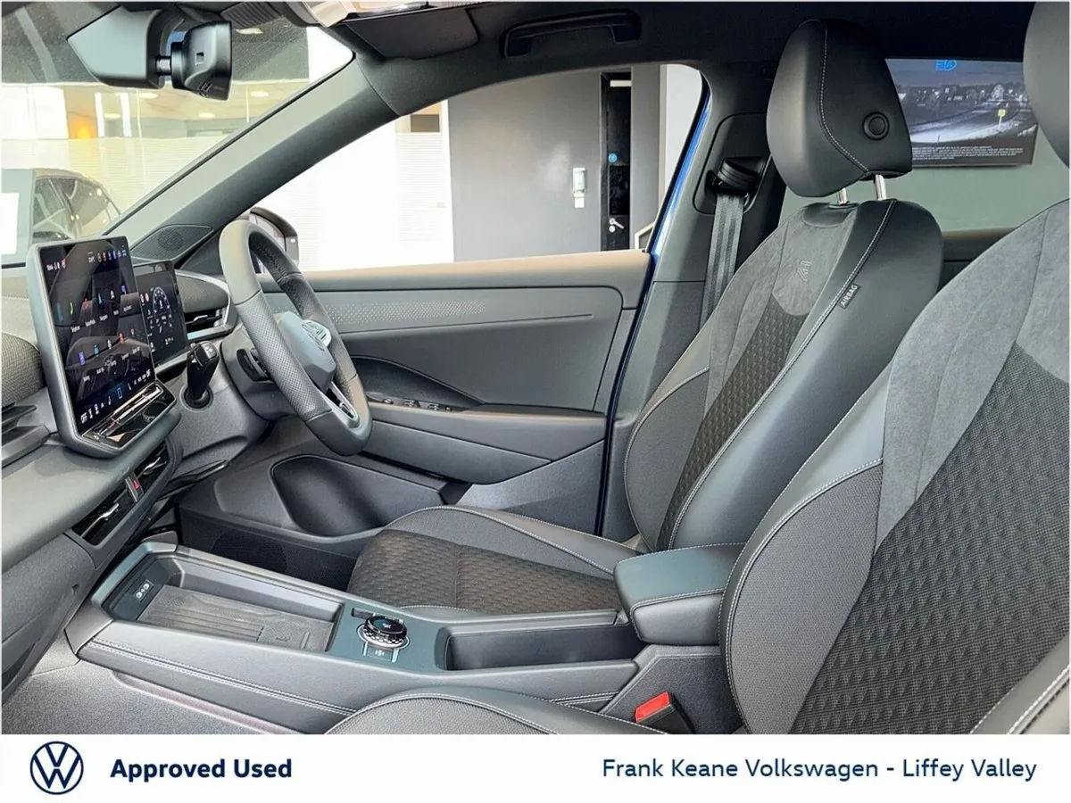 Volkswagen T-Roc *NEARLY NEW* R-LINE AUTO 1.5TSI 1 - Image 4