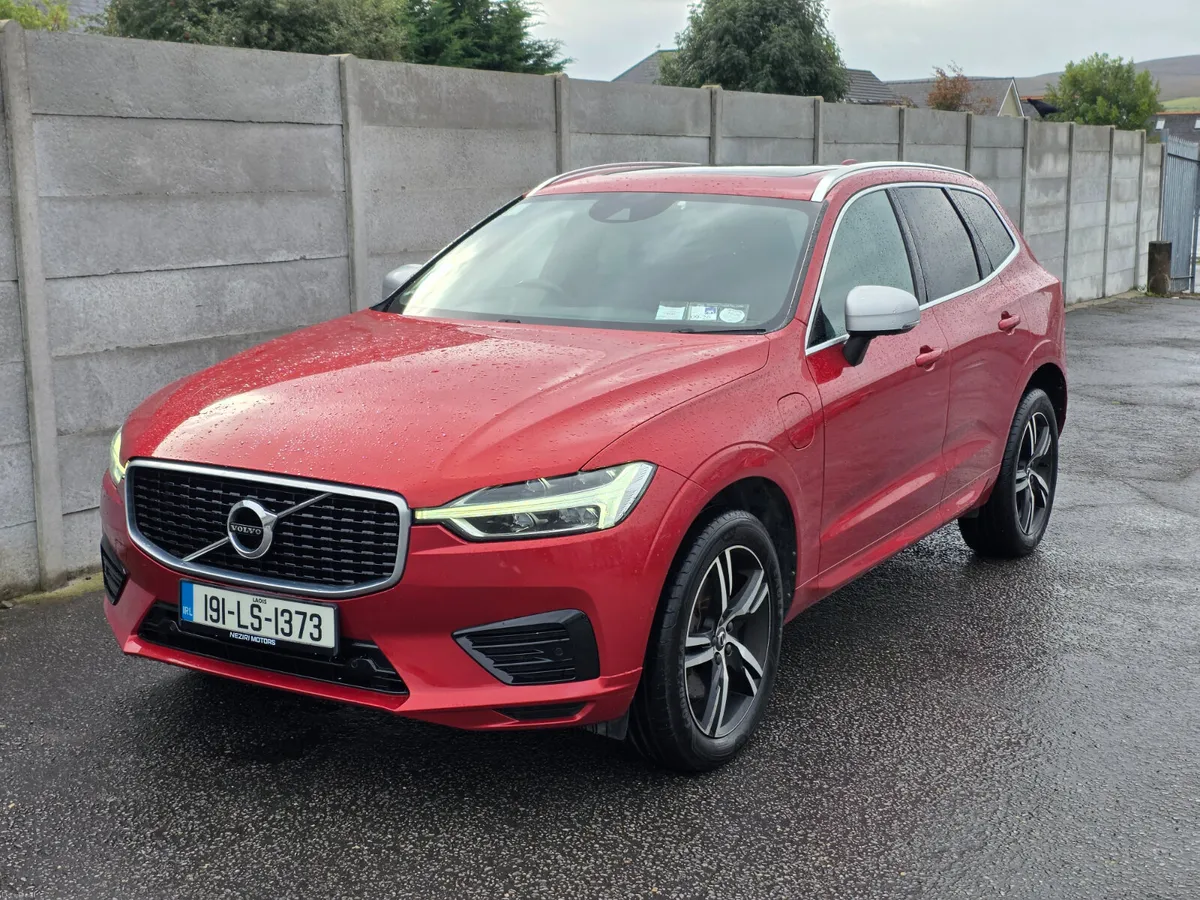 Volvo XC60 T8 (400hp) PHEV R-Design Automatic - Image 1