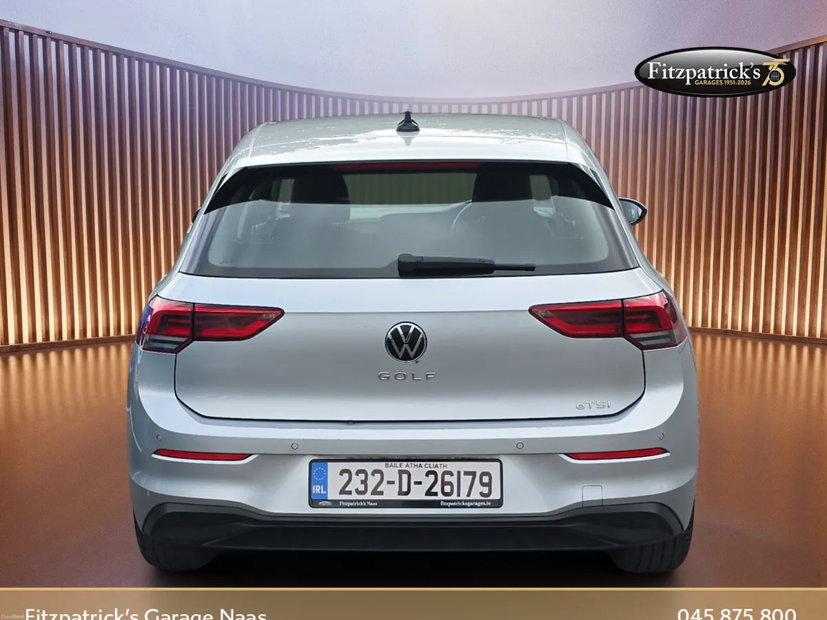 Volkswagen Golf 2023 - Image 5