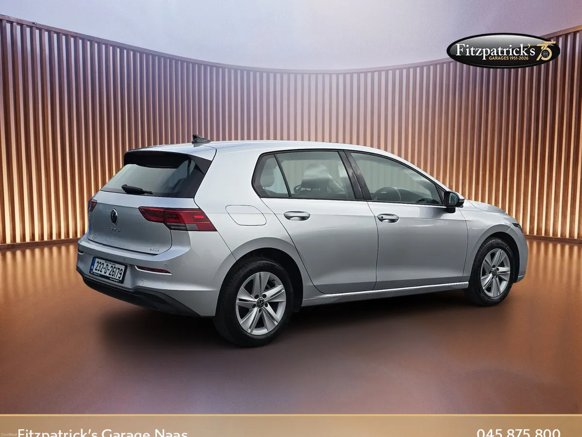 Volkswagen Golf 2023 - Image 4