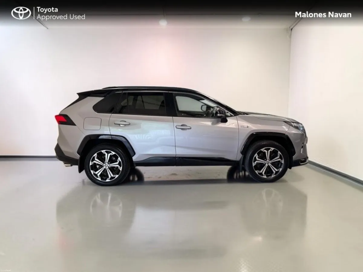 Toyota RAV4 RAV4 PLUG-IN HYBRID SPORT - Image 3