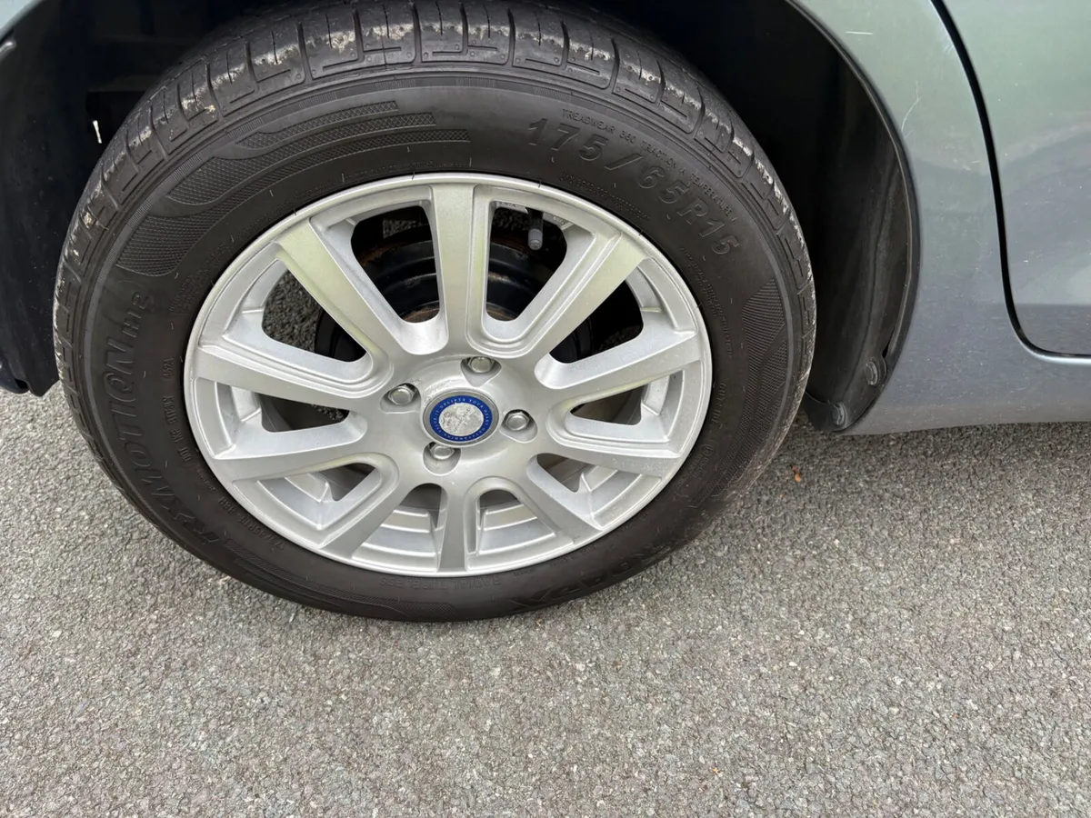132-Suzuki -Swift -GLX -1.2-Automatic - Image 2