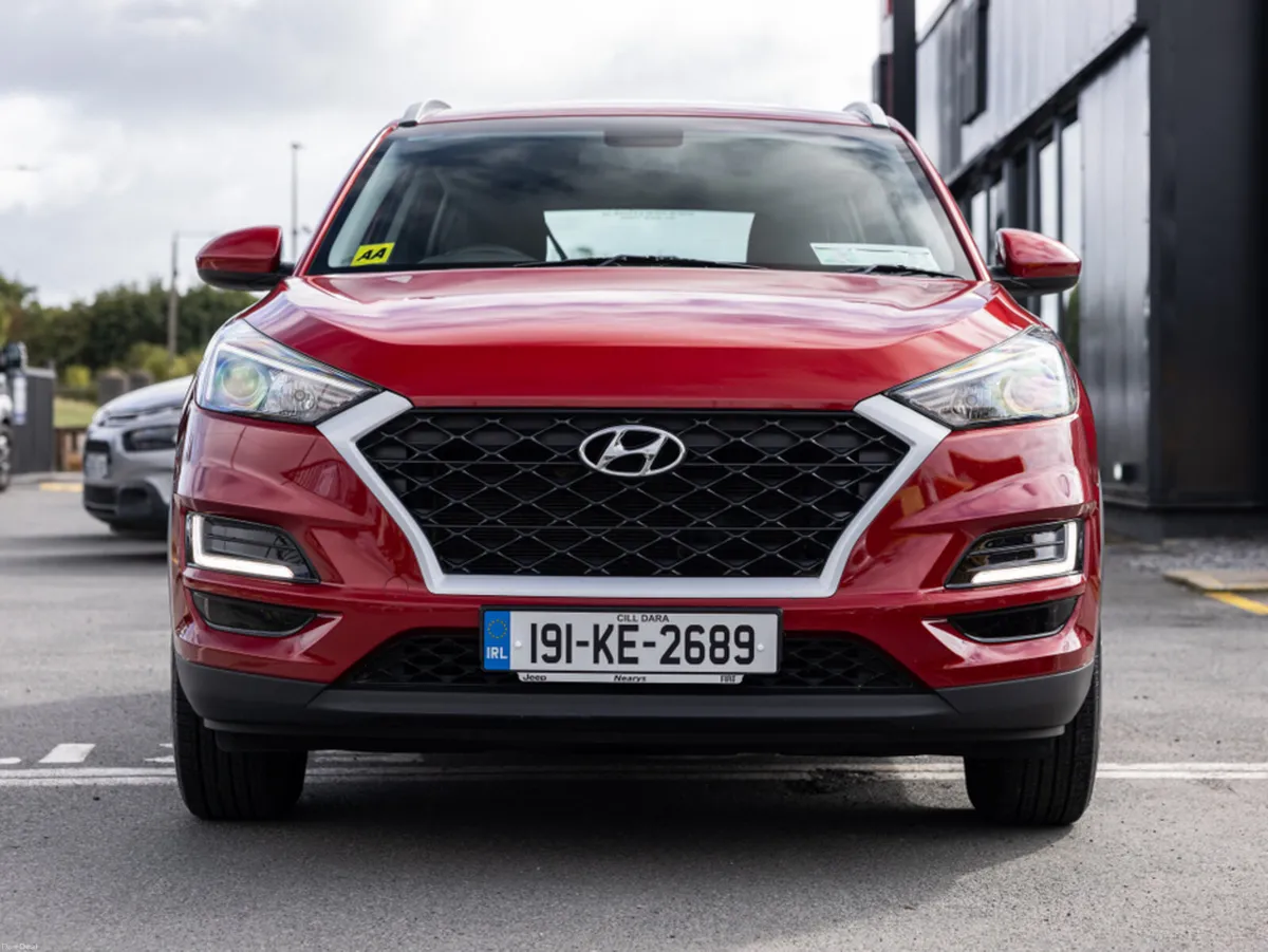 Hyundai Tucson IX35 COMFORT PETROL 5DR - Image 2