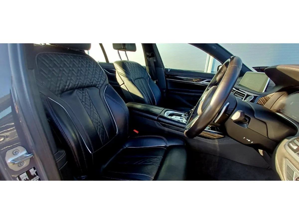 BMW 7-Series 730d M SPORT MHEV 4DR AUTO - Image 6