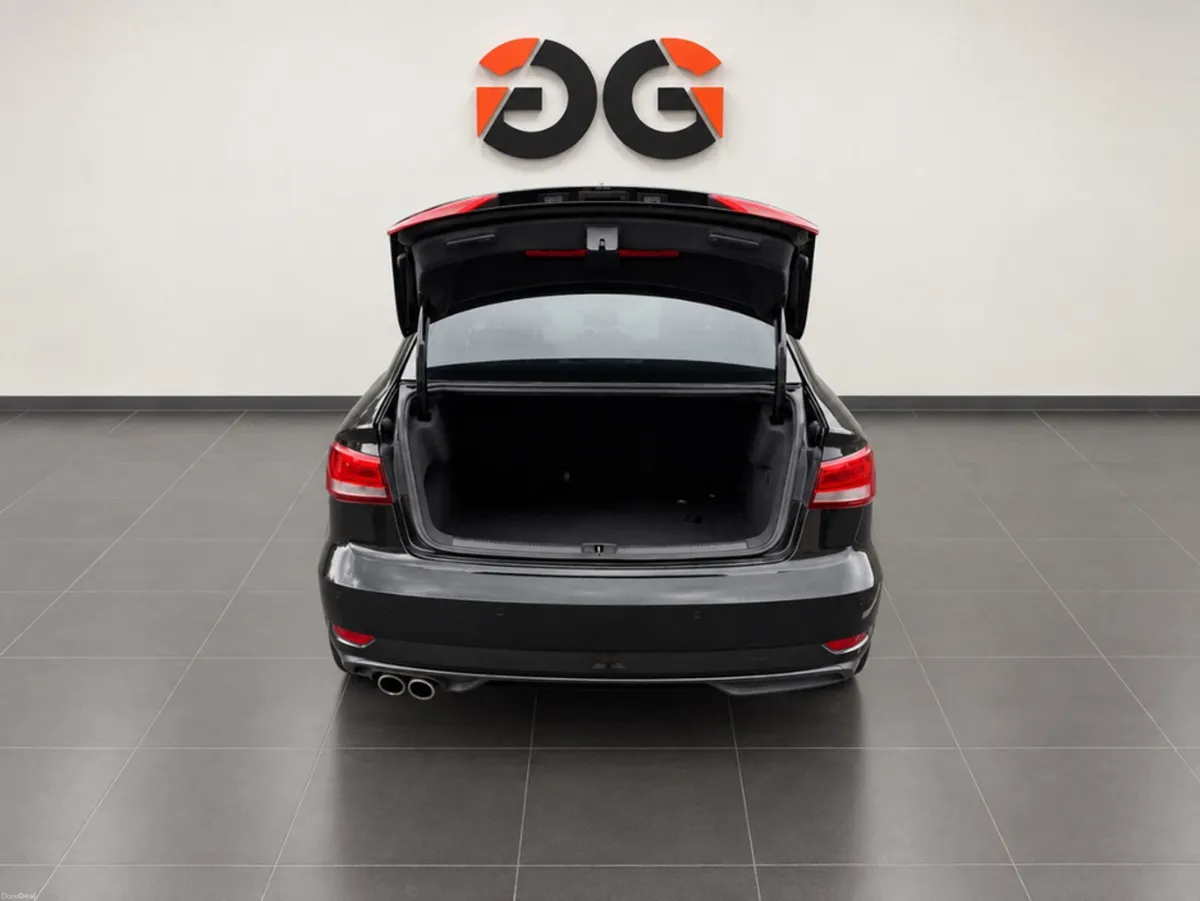 Audi A3 SPORT 2.0 TDI AUTO - Image 4