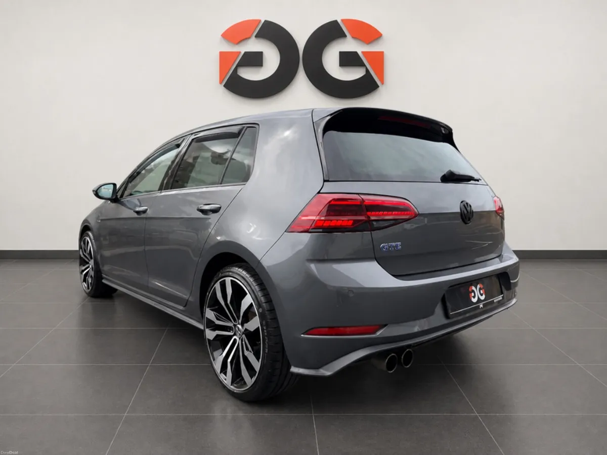 Volkswagen Golf GTE ADVANCE S-A DSG *NEW NCT* - Image 5