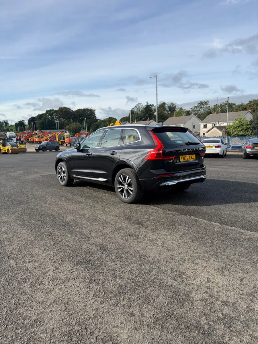 Volvo XC60 2023 - Image 5