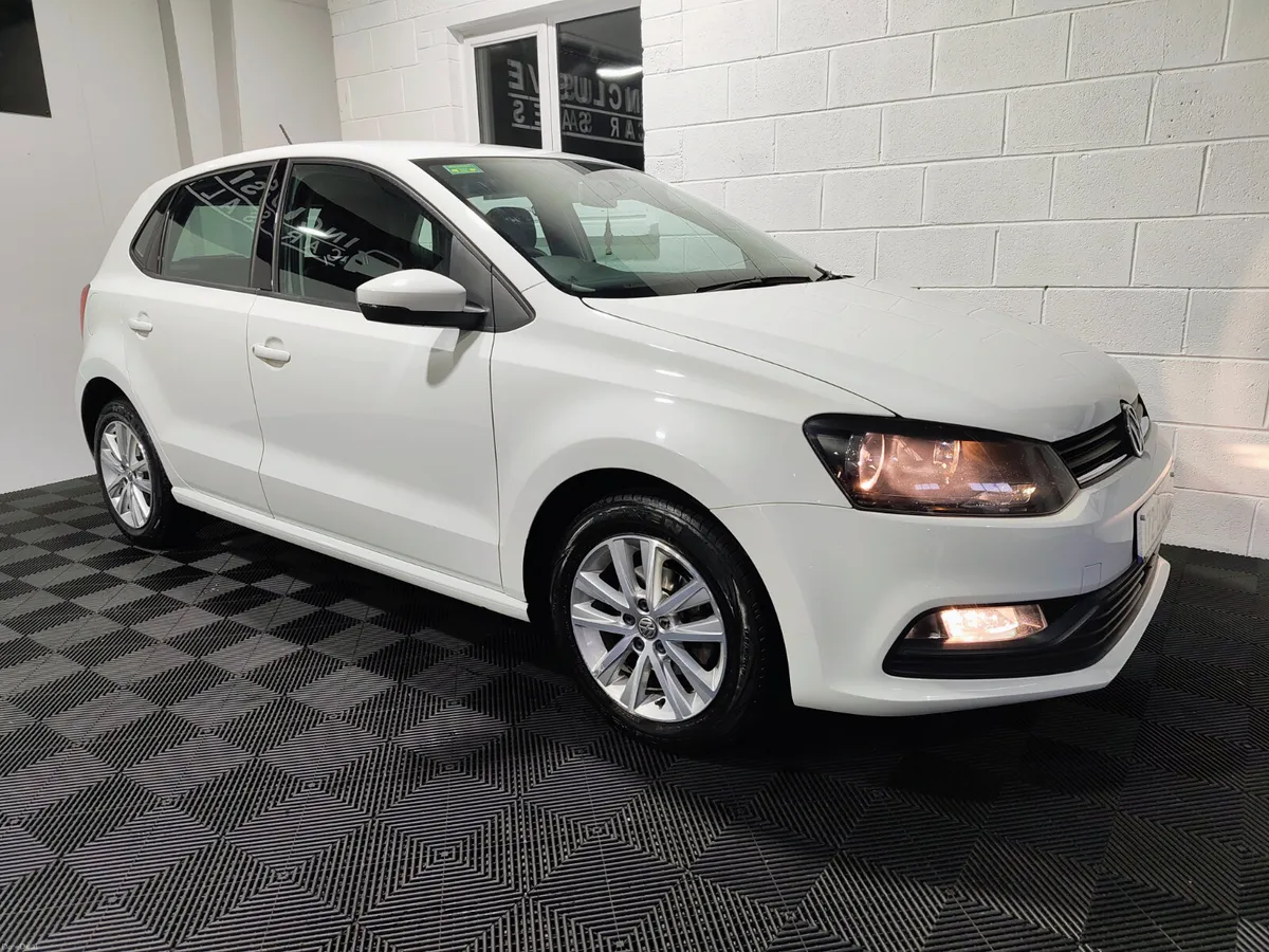 Volkswagen Polo 2017 1.0 TREND LINE SPEC EXTRAS - Image 6