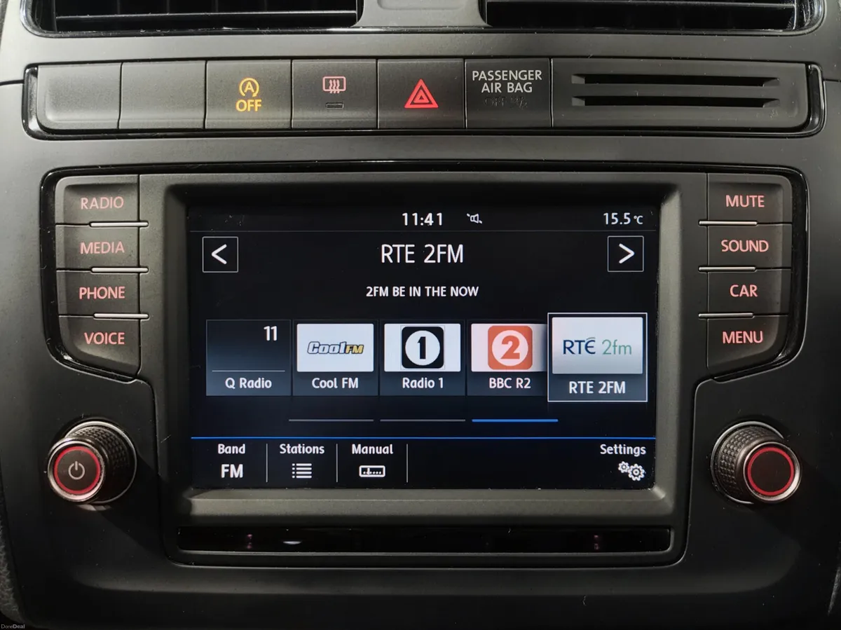 Volkswagen Polo 2017 1.0 TREND LINE SPEC EXTRAS - Image 2