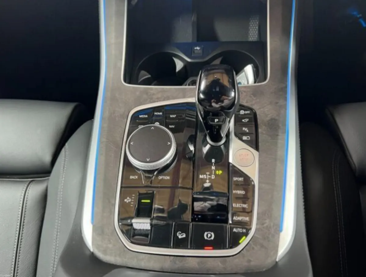 2021 BMW X5 xDrive45e M Sport - Image 6