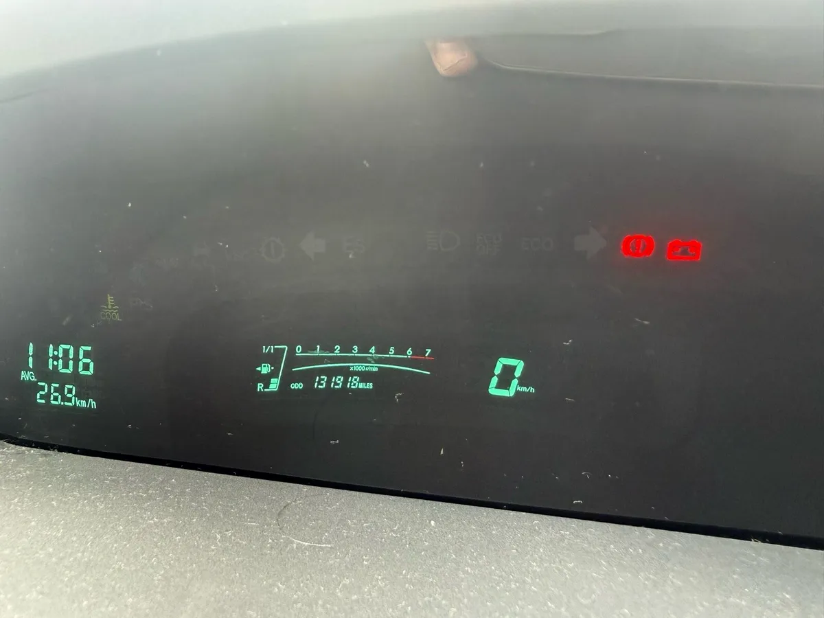 Toyota Yaris T2 2009 - Image 6