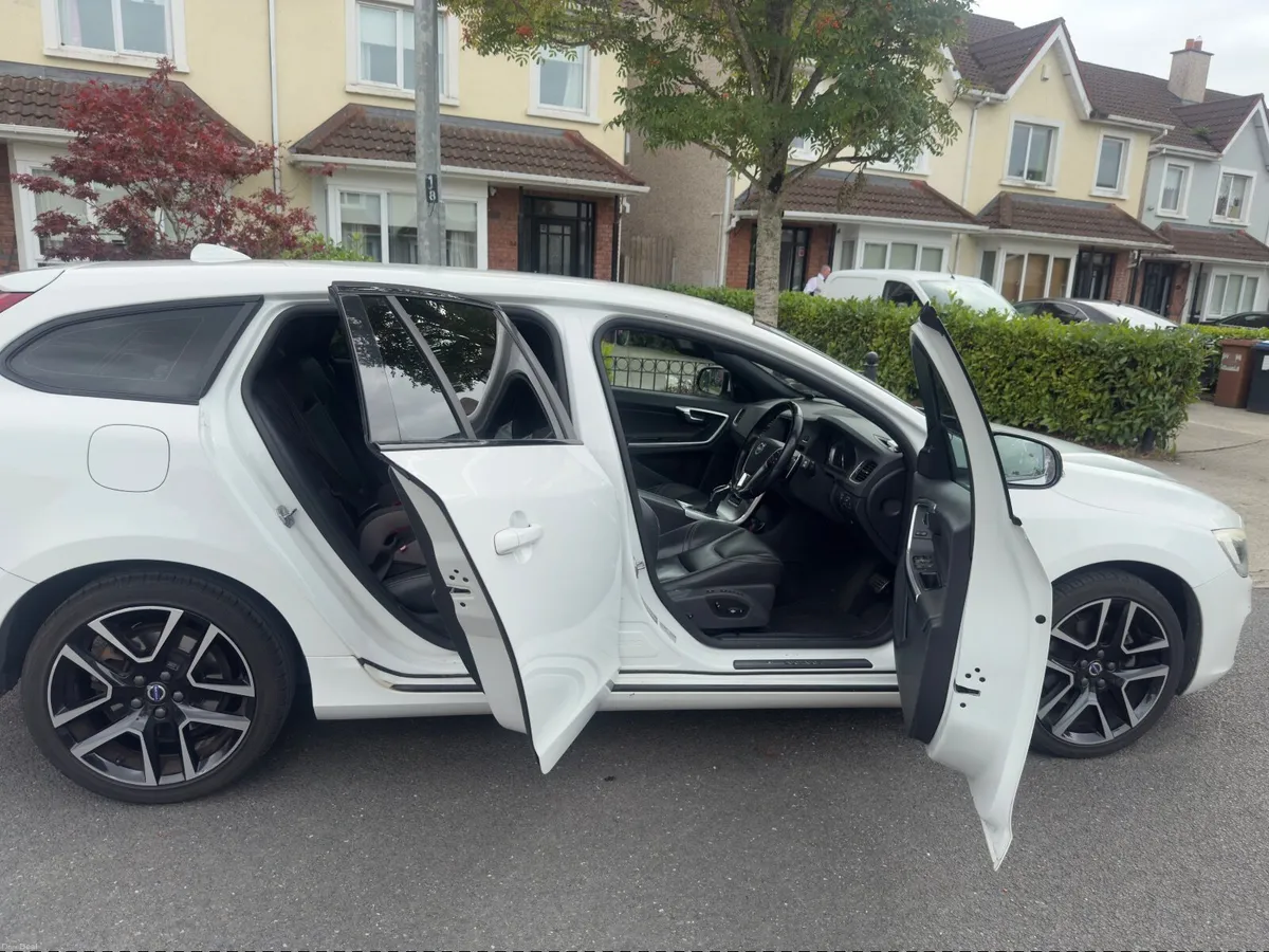 Volvo V60 2017 - Image 5