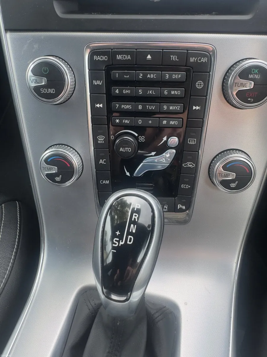 Volvo V60 2017 - Image 6