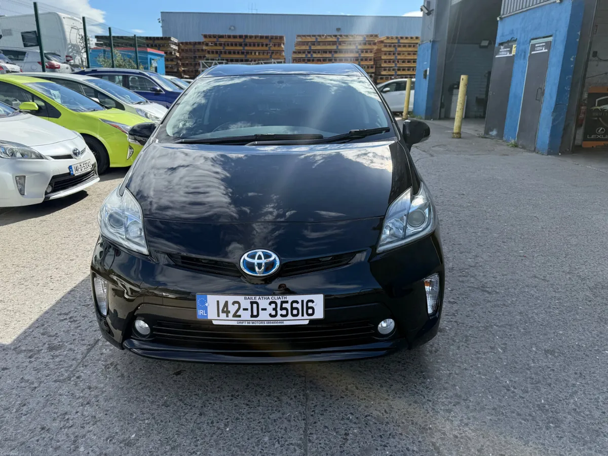 2014 Toyota Prius Hybrid Automatic /S Package - Image 2