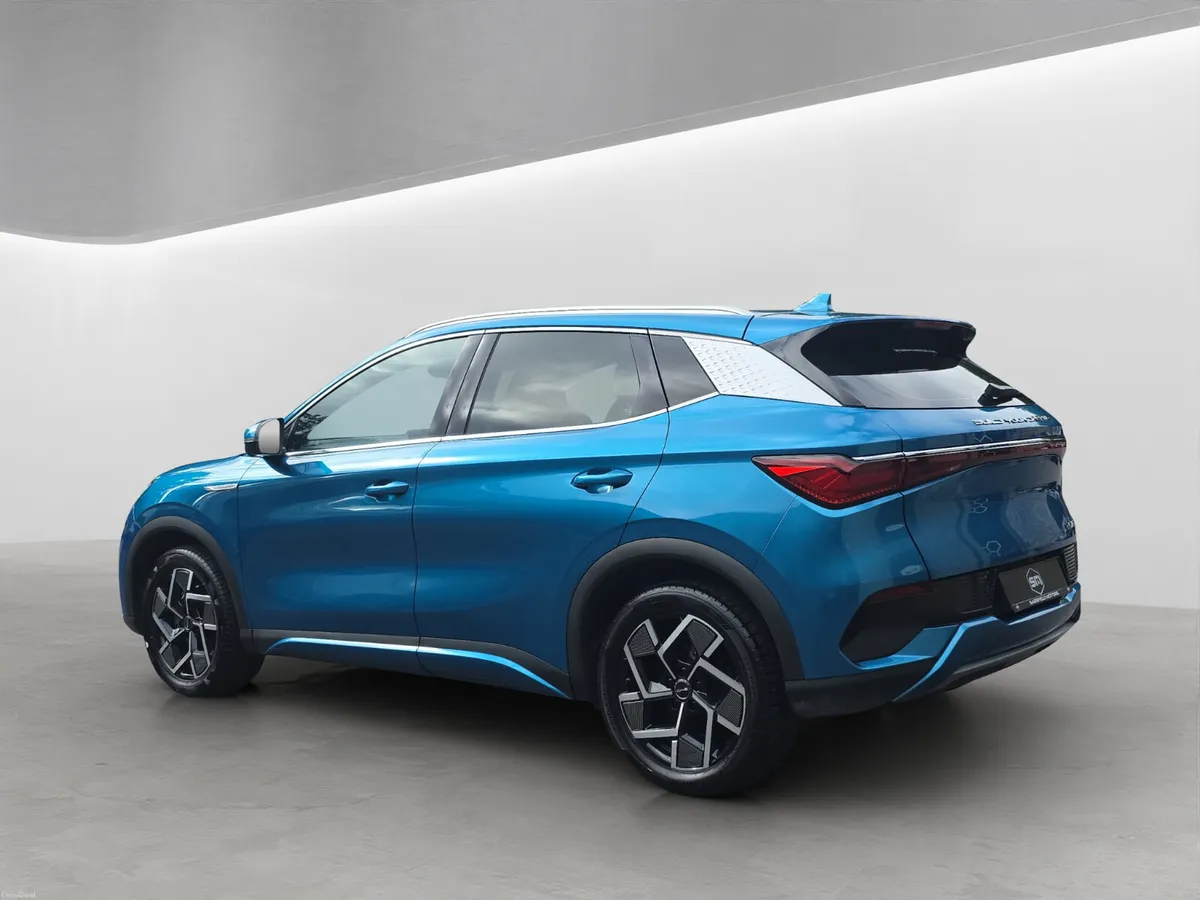 2023 BYD ATTO 3 DESIGN. - Image 5