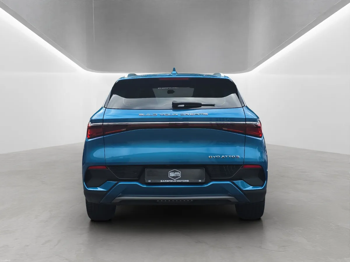 2023 BYD ATTO 3 DESIGN. - Image 6