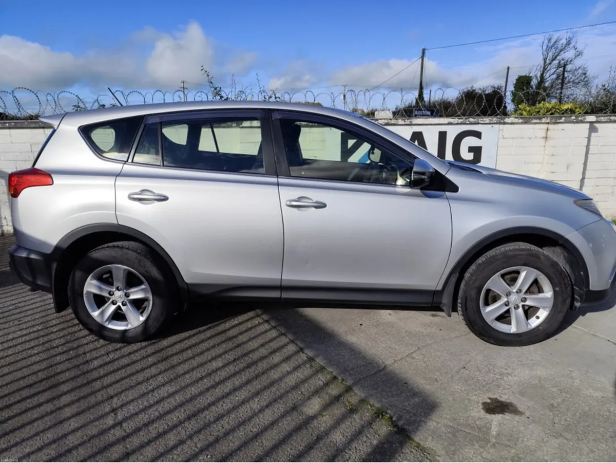 Toyota RAV4 2014 - Image 5