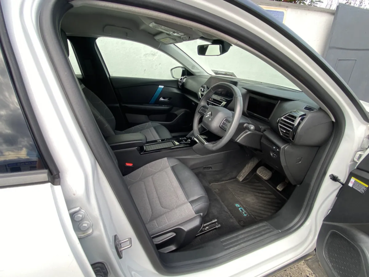 Citroen e-C4  Feel pack Great value car - Image 5