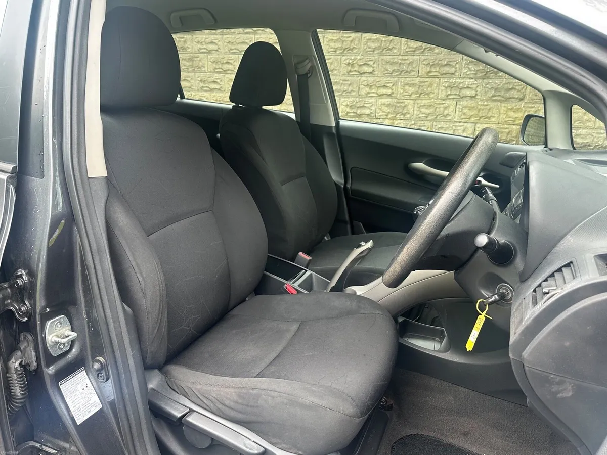 Toyota Auris 1.4 VVTi *NCT 10/27, 167KM* - Image 5
