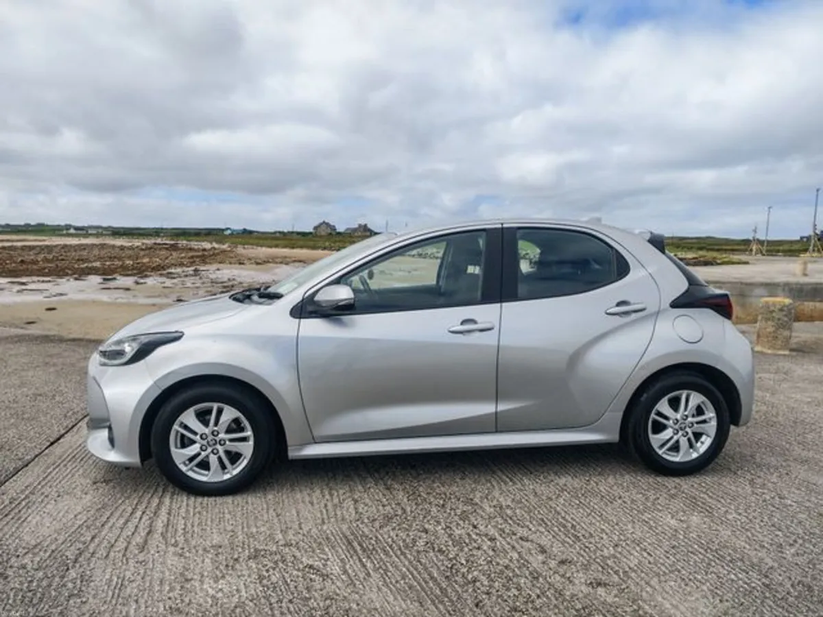 Toyota Yaris 1.5 Luna 4DR - Image 4