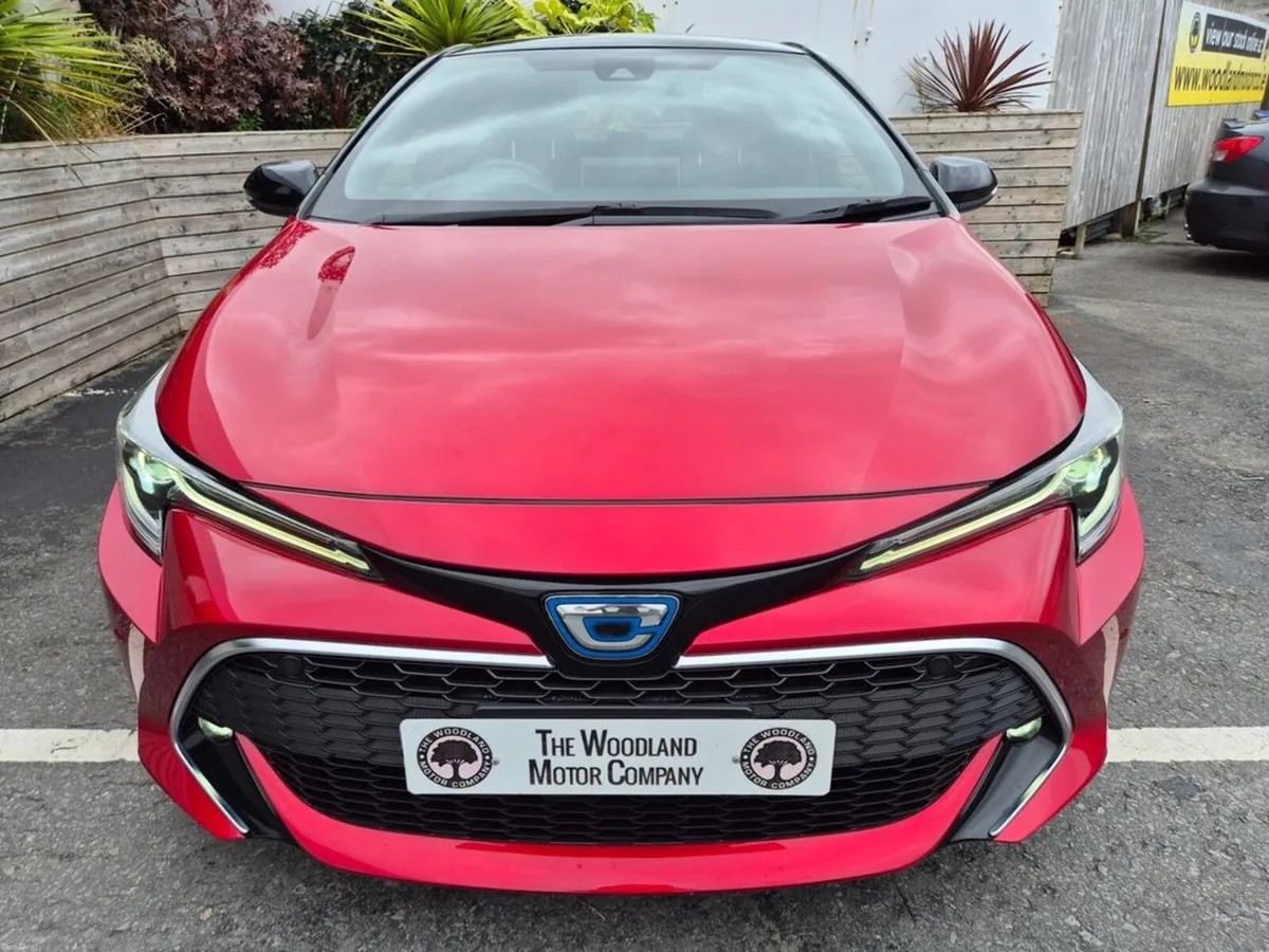Toyota Corolla 1.8 HYBRID / SPORT / LOW MILEAGE / - Image 4