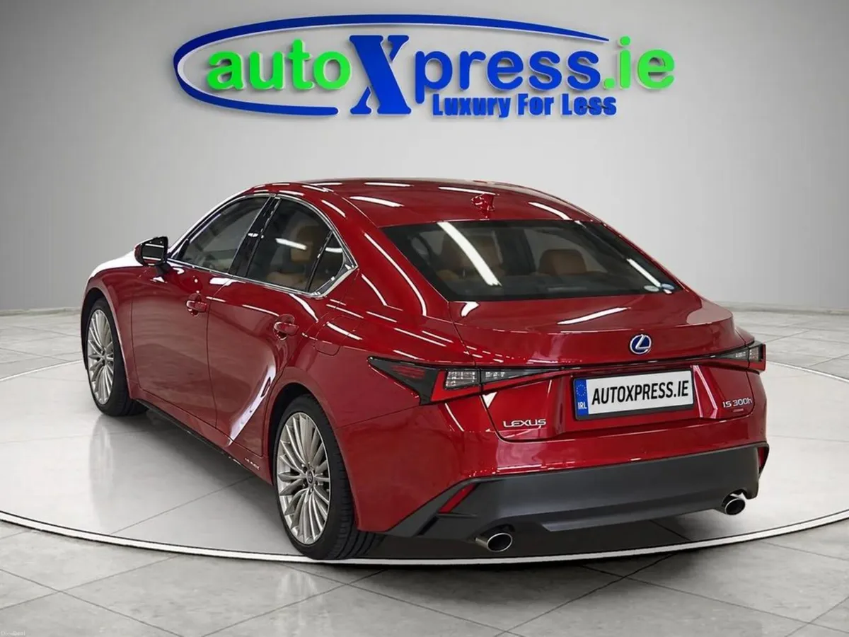 Lexus IS 4 WD Hybrid, Low mileage, 360° Camera - Image 3