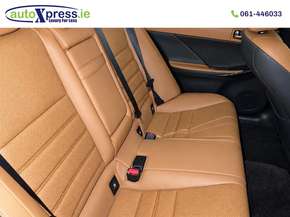 Lexus IS 4 WD Hybrid, Low mileage, 360° Camera - Image 4