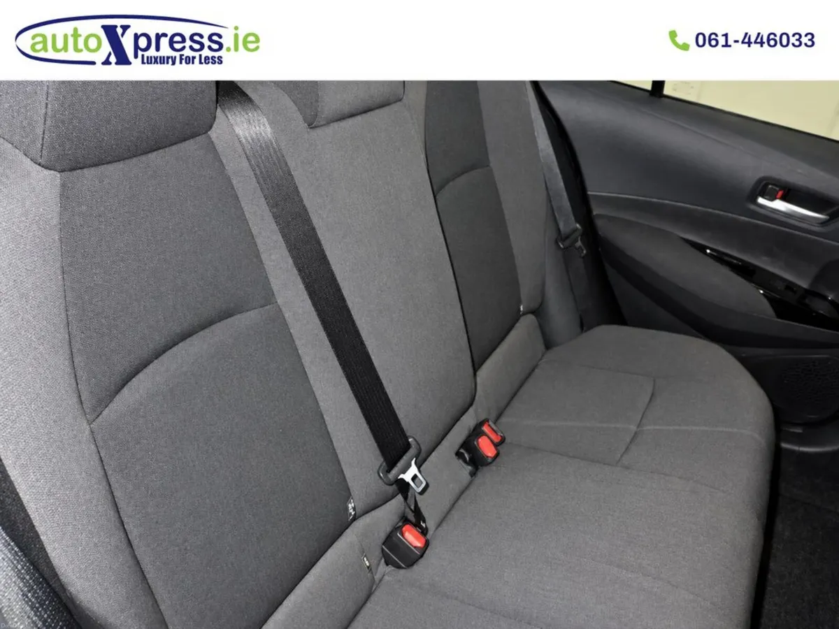 Toyota Corolla Hybrid G, ULTRA LOW MILEAGE, Automa - Image 2