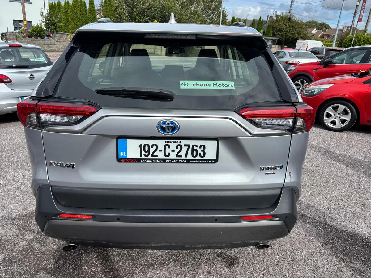 Toyota RAV4 2019  HYBRID  AUTOMATIC - Image 4