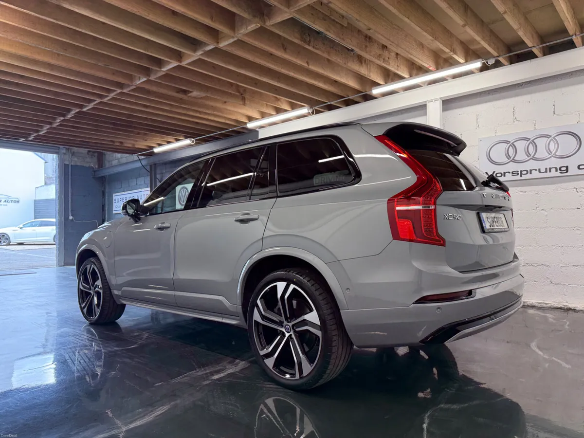 2023 Volvo XC90 T8 Ultimate Dark 455BHP 7 Seater - Image 5
