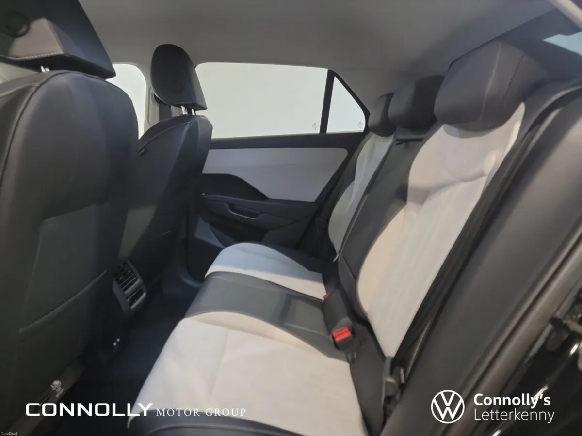 Volkswagen T-Roc 1.5 TSI 116HP DSG Style *Pre Reg* - Image 6