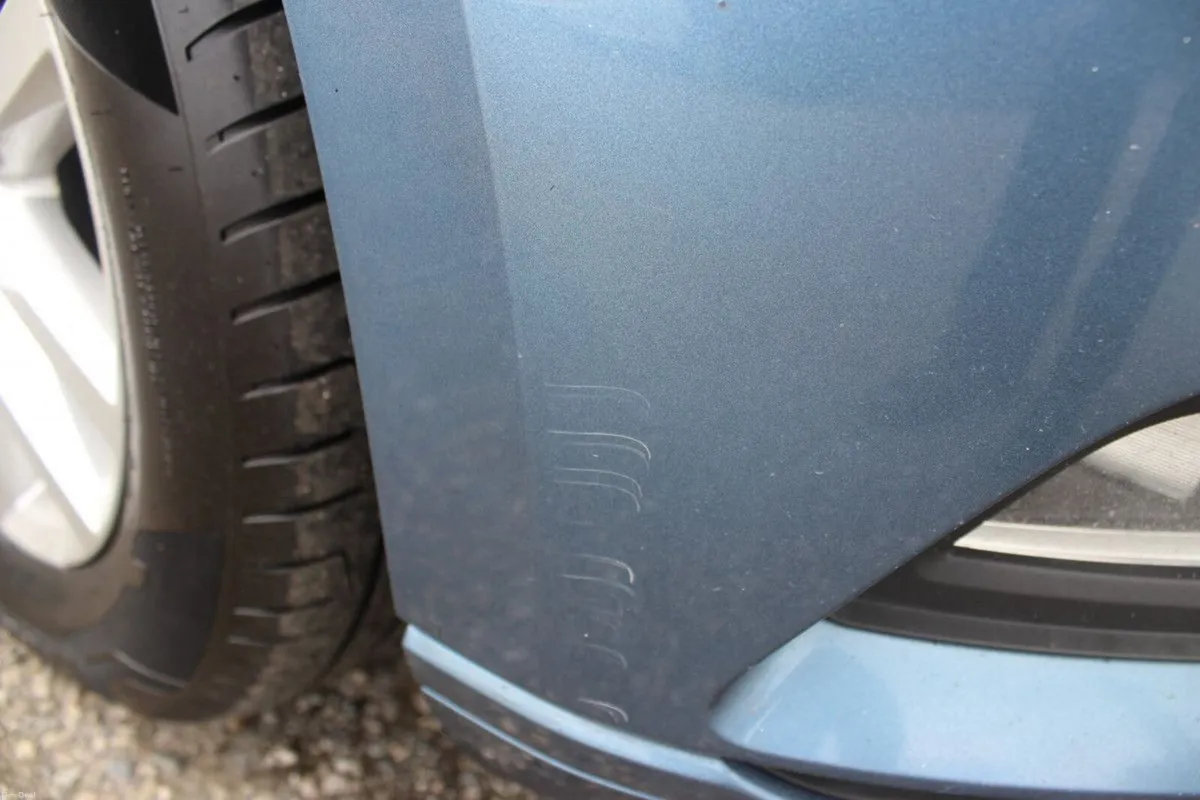 Volkswagen Passat 2.0 TDI Comfortline - TENDER 37 - Image 5