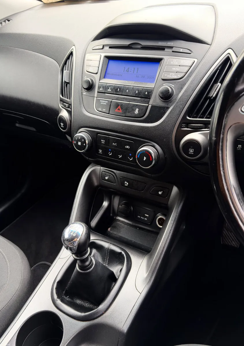 Hyundai ix35 2016 1.7 CRDI Doe 3/27 Commercial - Image 6