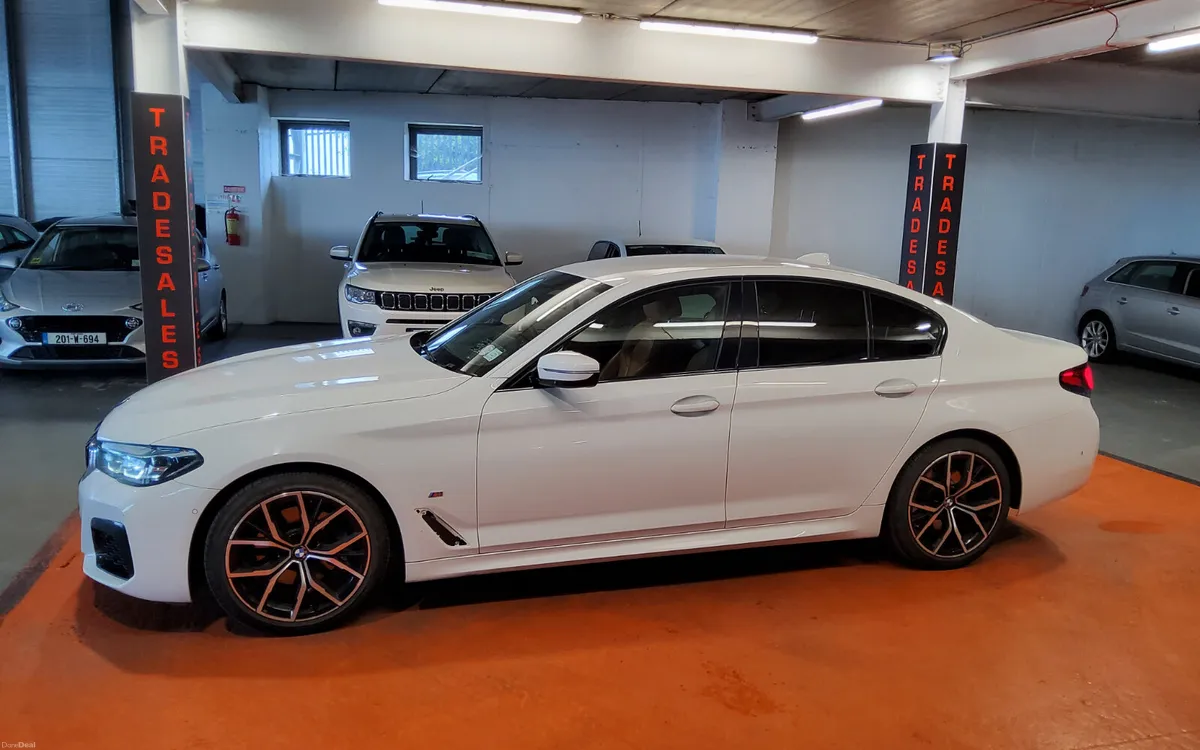 BMW 5-Series 2021 - Image 6