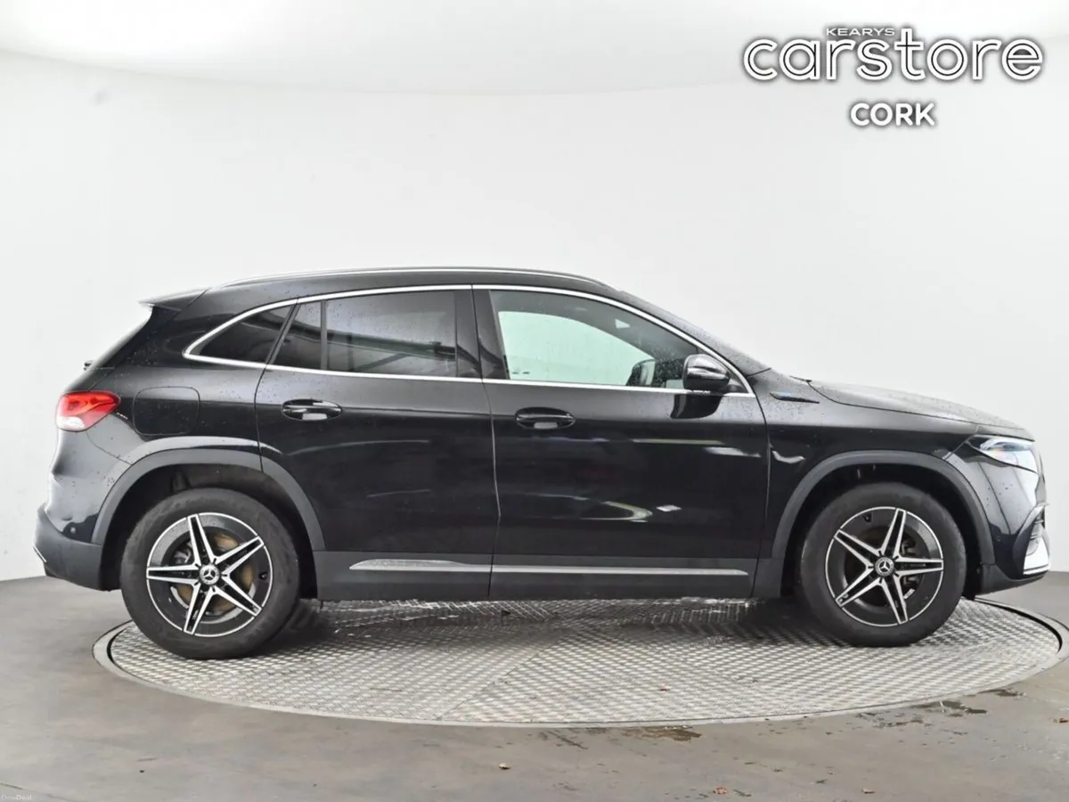 Mercedes-Benz 300 EQA 300 Amg Line 4Matic  Auto El - Image 2