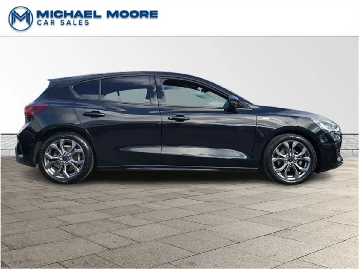 Ford Focus ST-Line 1.5L EcoBlue 115BHP Auto 5DR - Image 6
