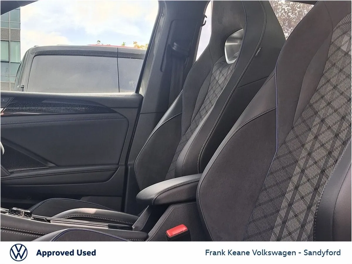 Volkswagen Tiguan *Pan Roof & Black Pack* 2.0 TDI - Image 3