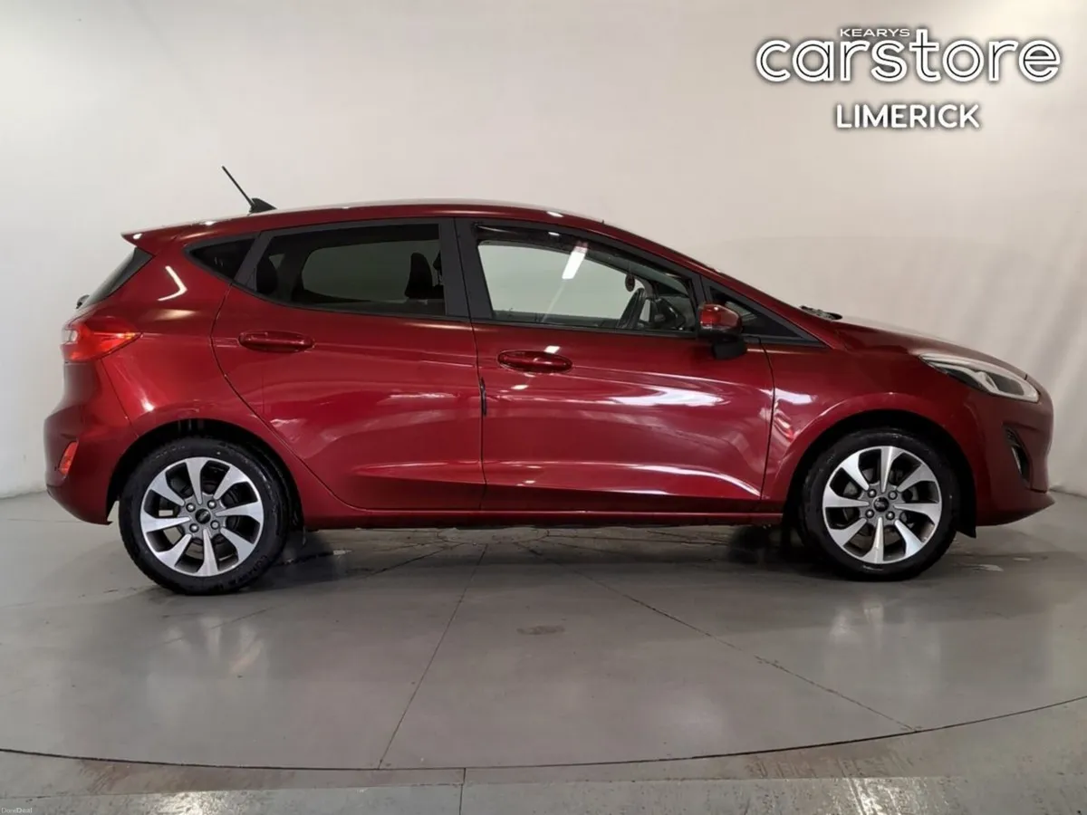 Ford Fiesta 1.1L Ti-VCT 70 PS Zetec - Image 2