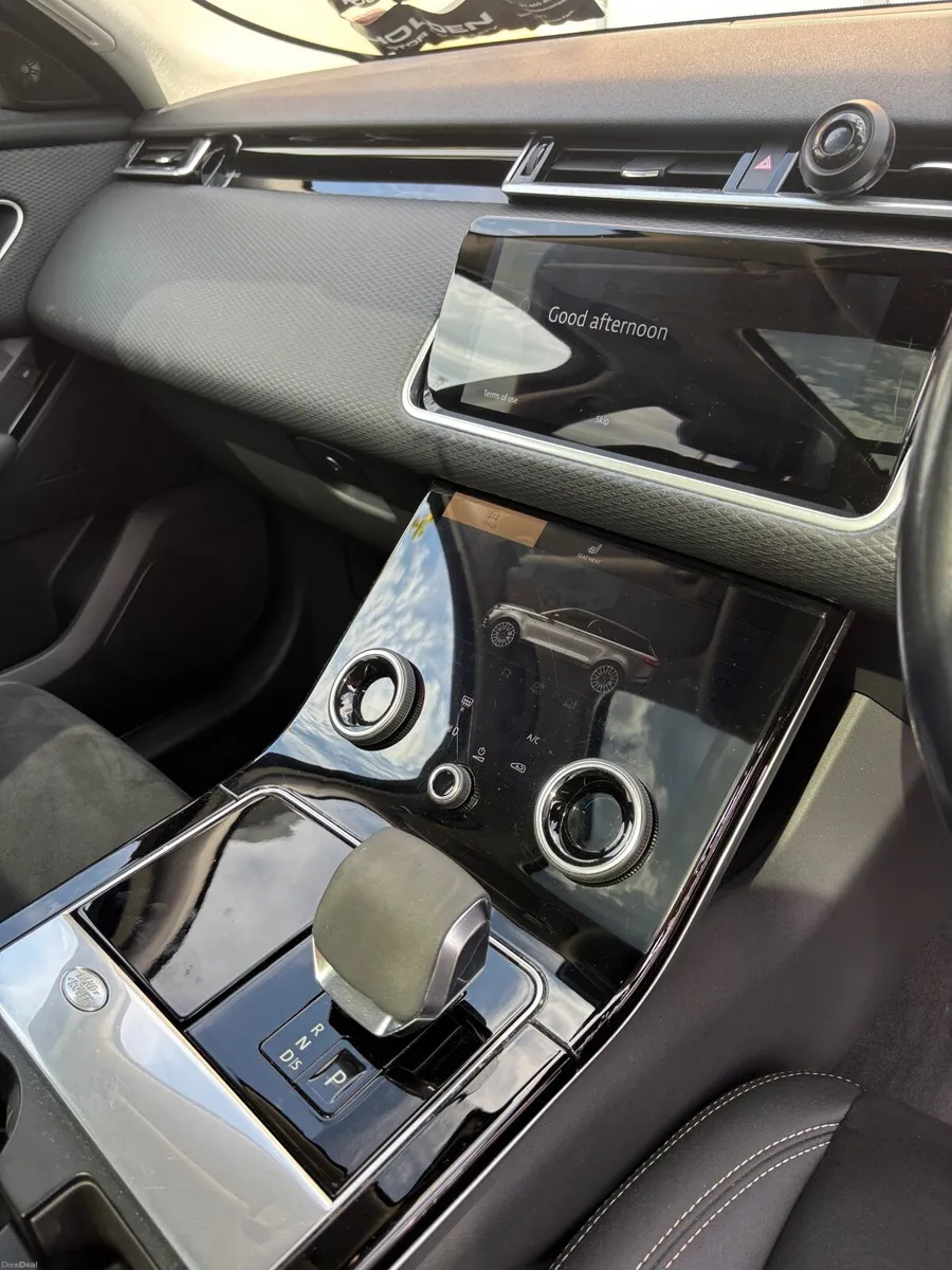 Land Rover Range Rover Velar 2021 - Image 3