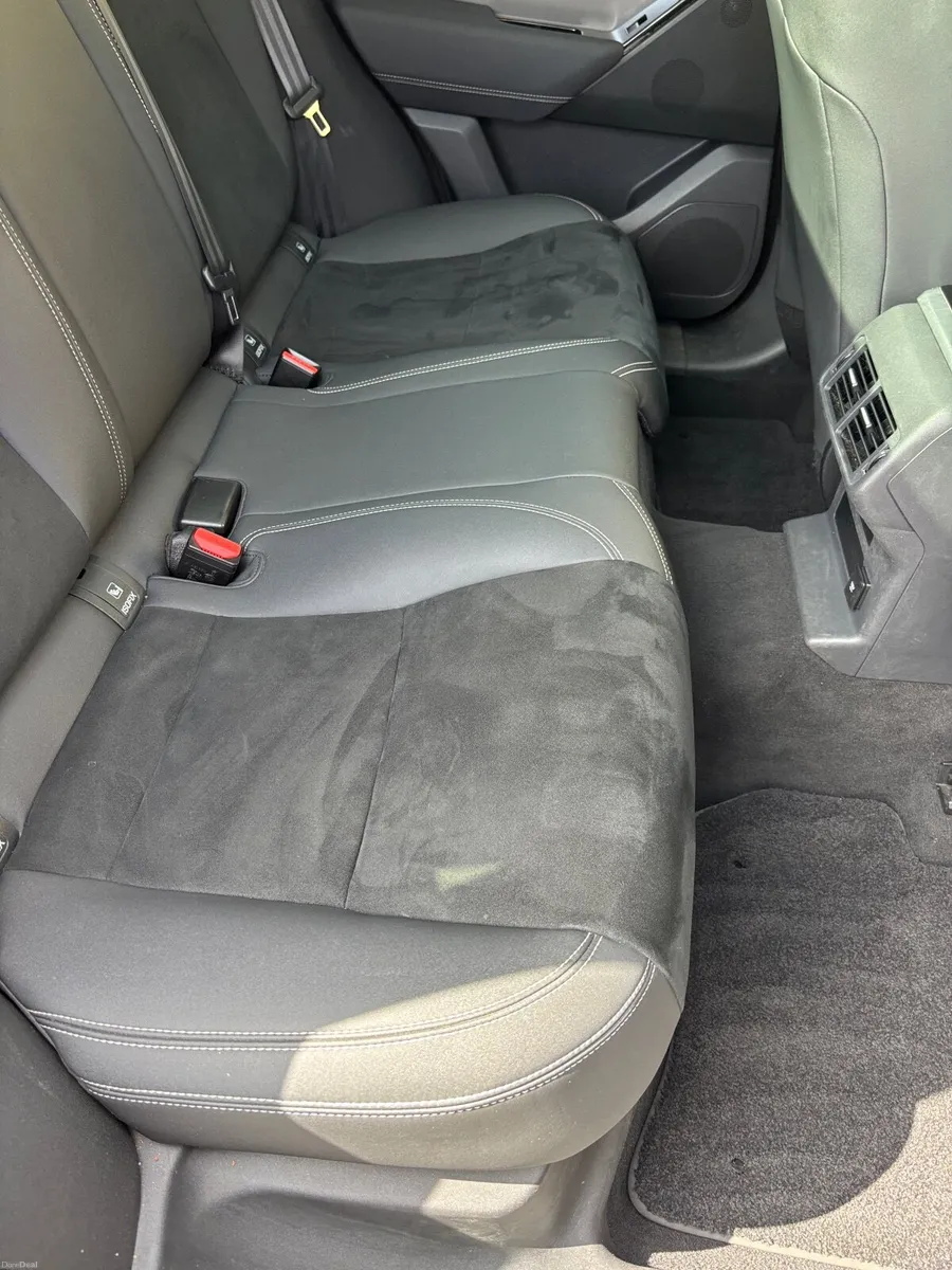 Land Rover Range Rover Velar 2021 - Image 4