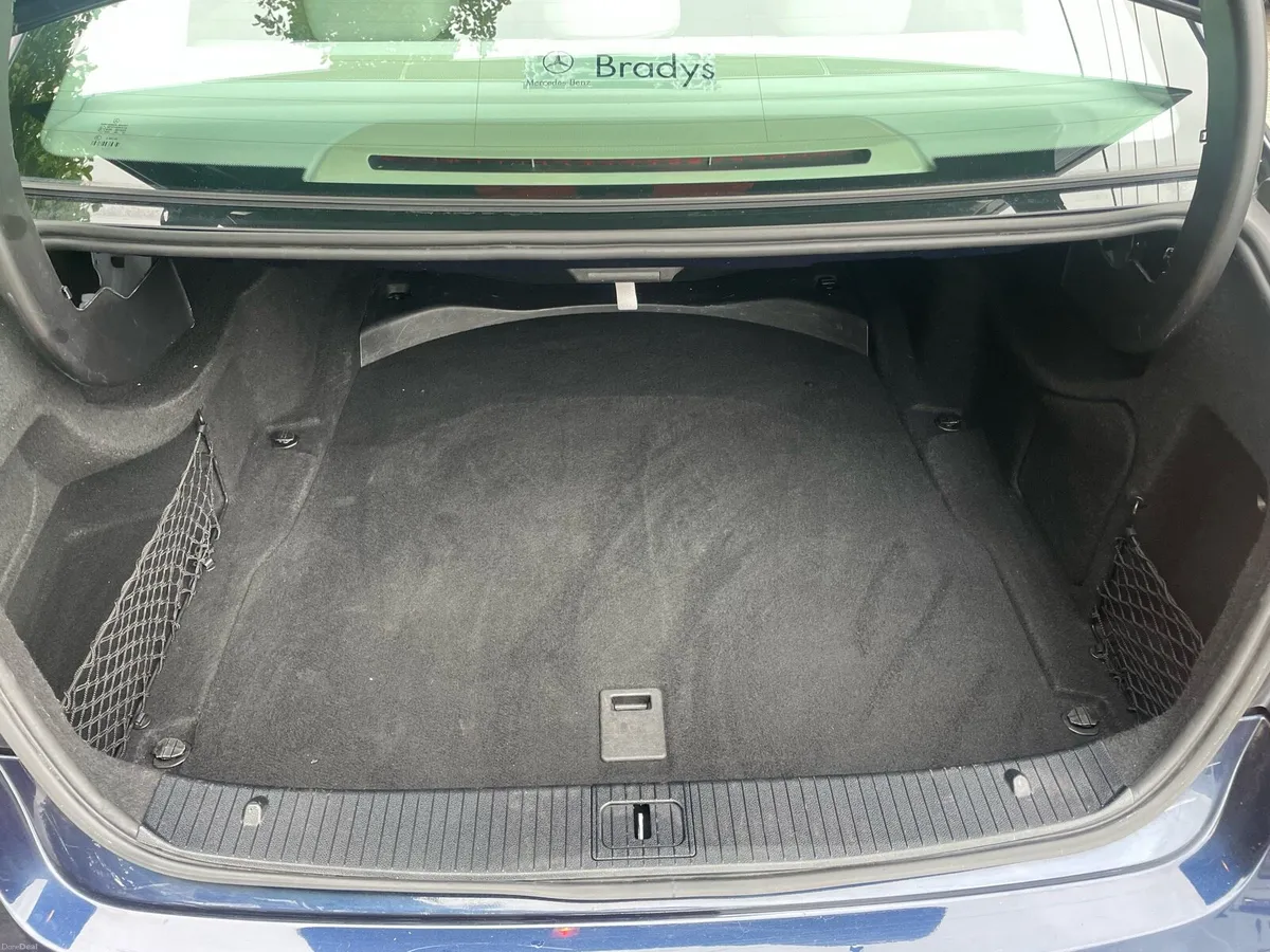 Mercedes E Class - Image 6