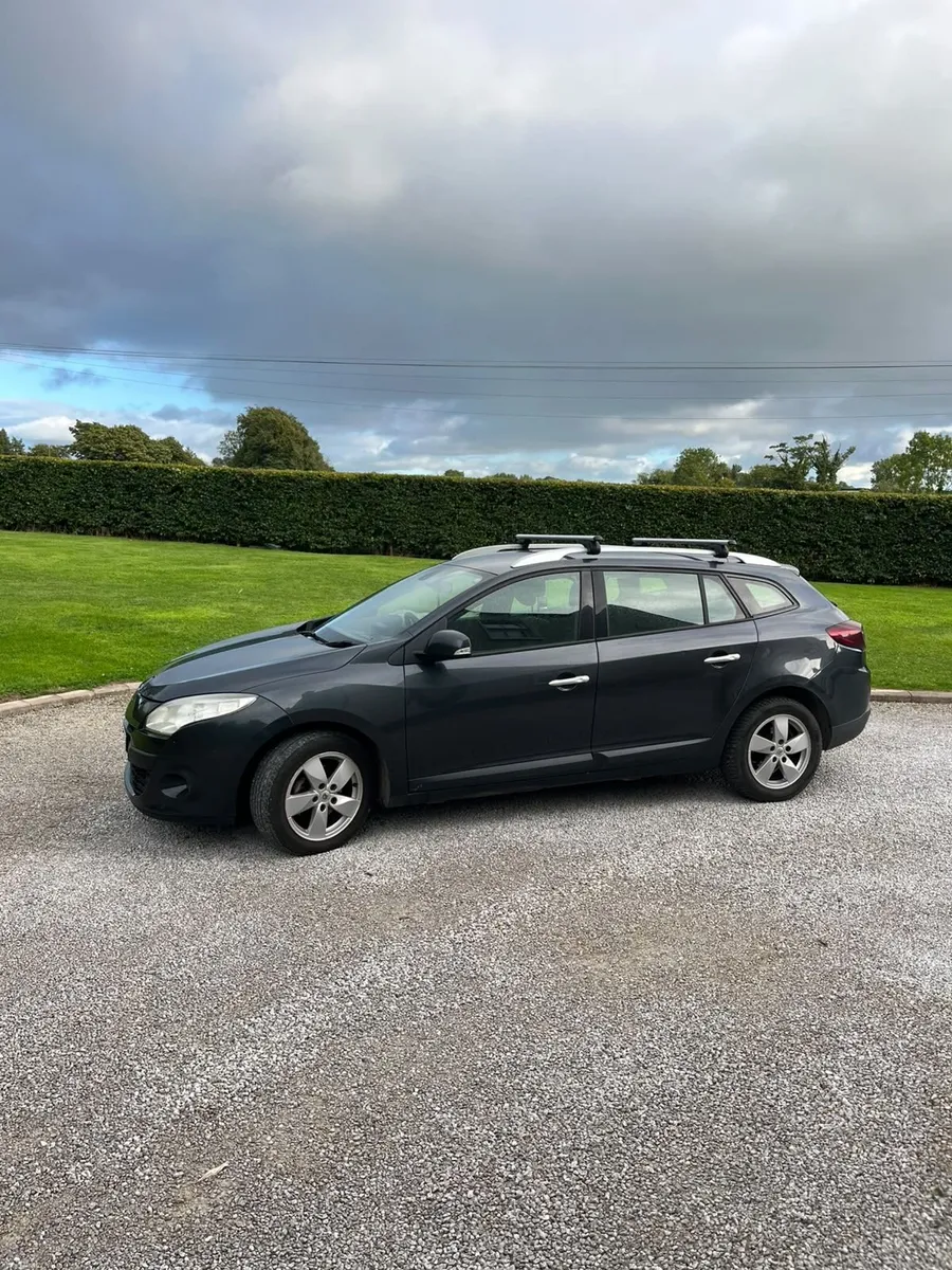 Renault Megane 2010 - Image 2